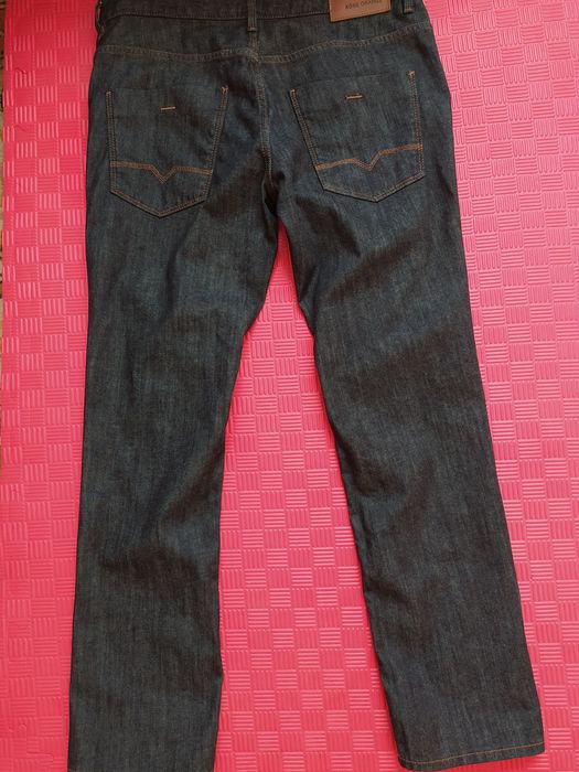 Boss w34 l30 джинси.