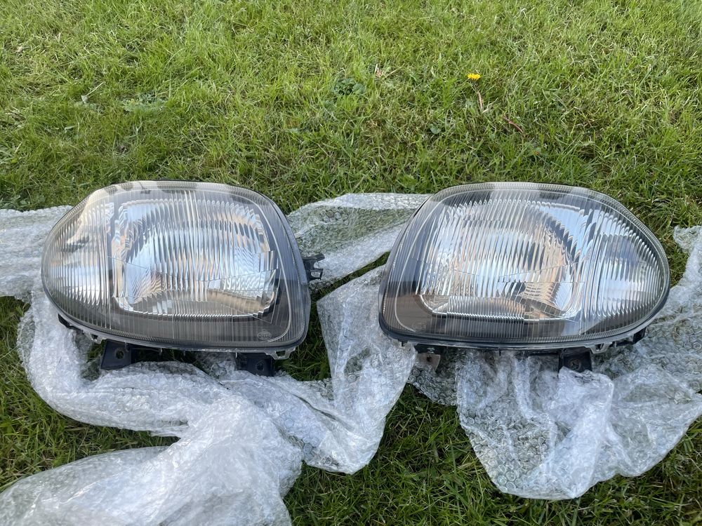 Renault Clio II przednie lampy