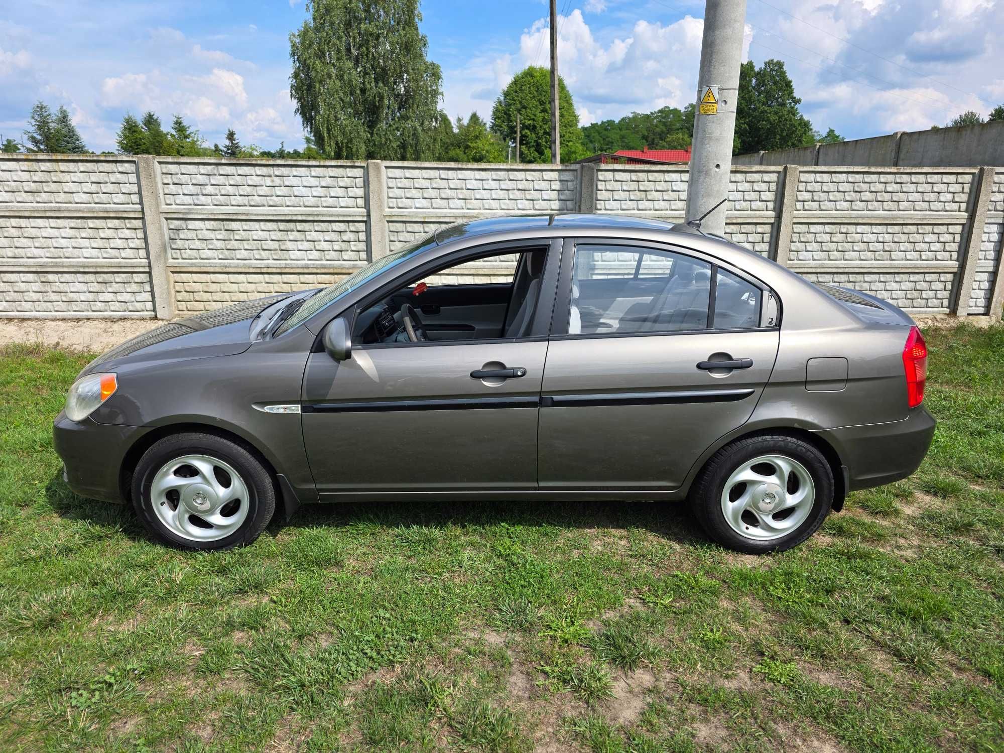 HYUNDAI Accent sedan disel