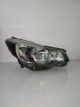 Subaru XV Lampa przód prawa Xenon