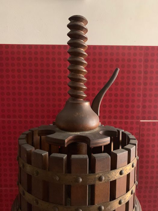 Garrafeira bar madeira maciça