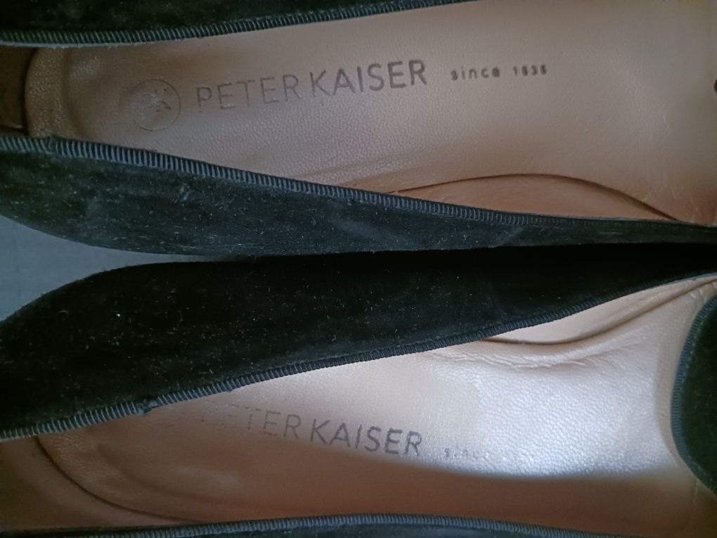 Balerinki ze zamszu Peter Kaiser.