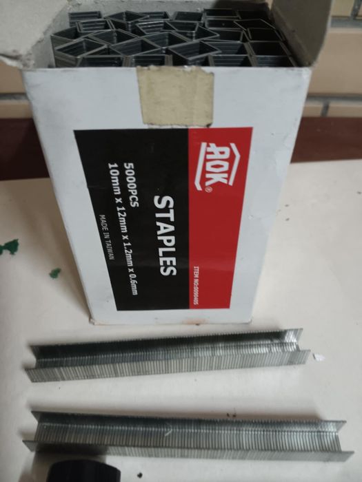 Agrafador com agrafos