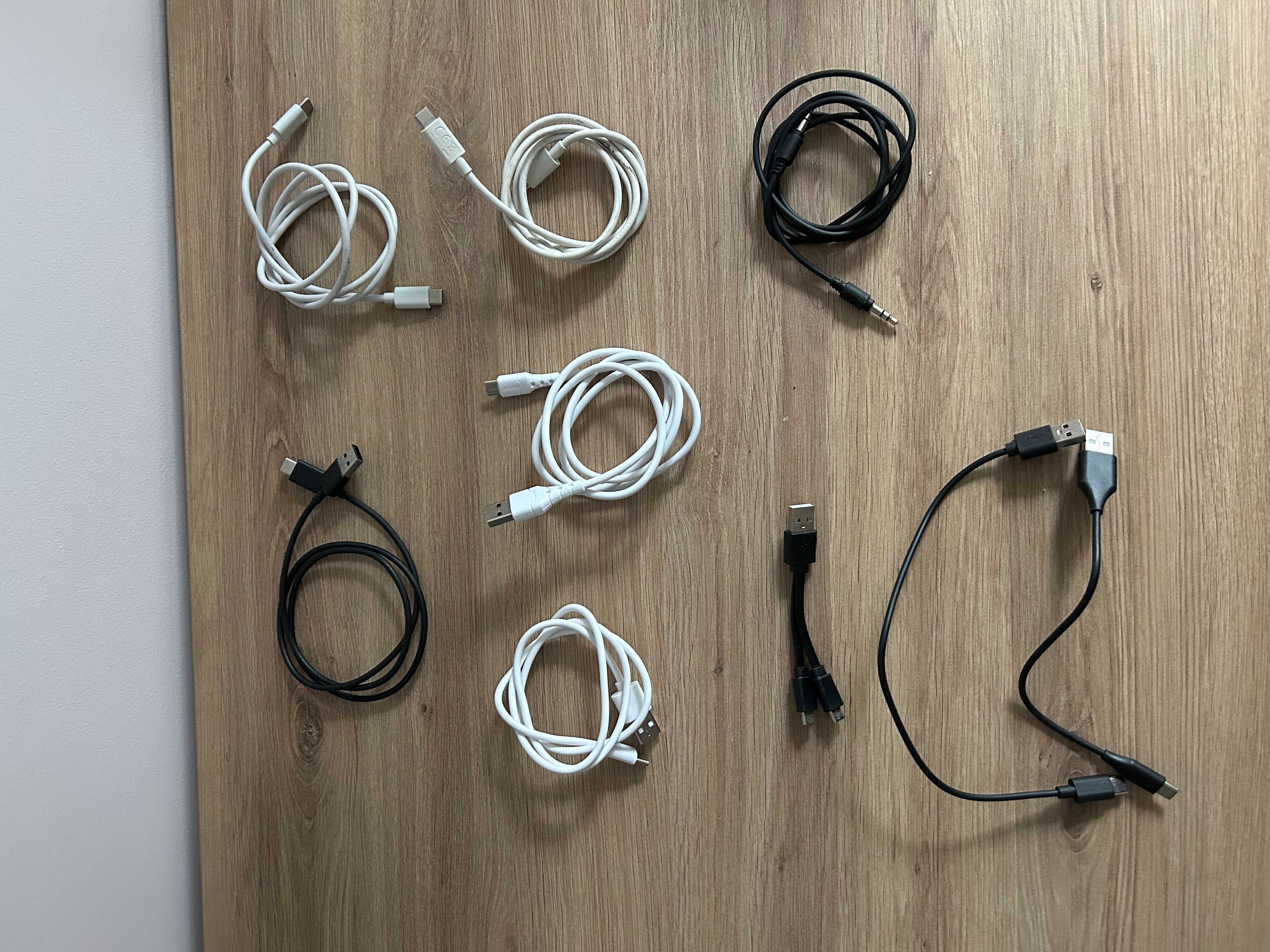 Zestaw kabli USB, USB-C, jack 3,5 mm – Wyprzedaż Garażowa