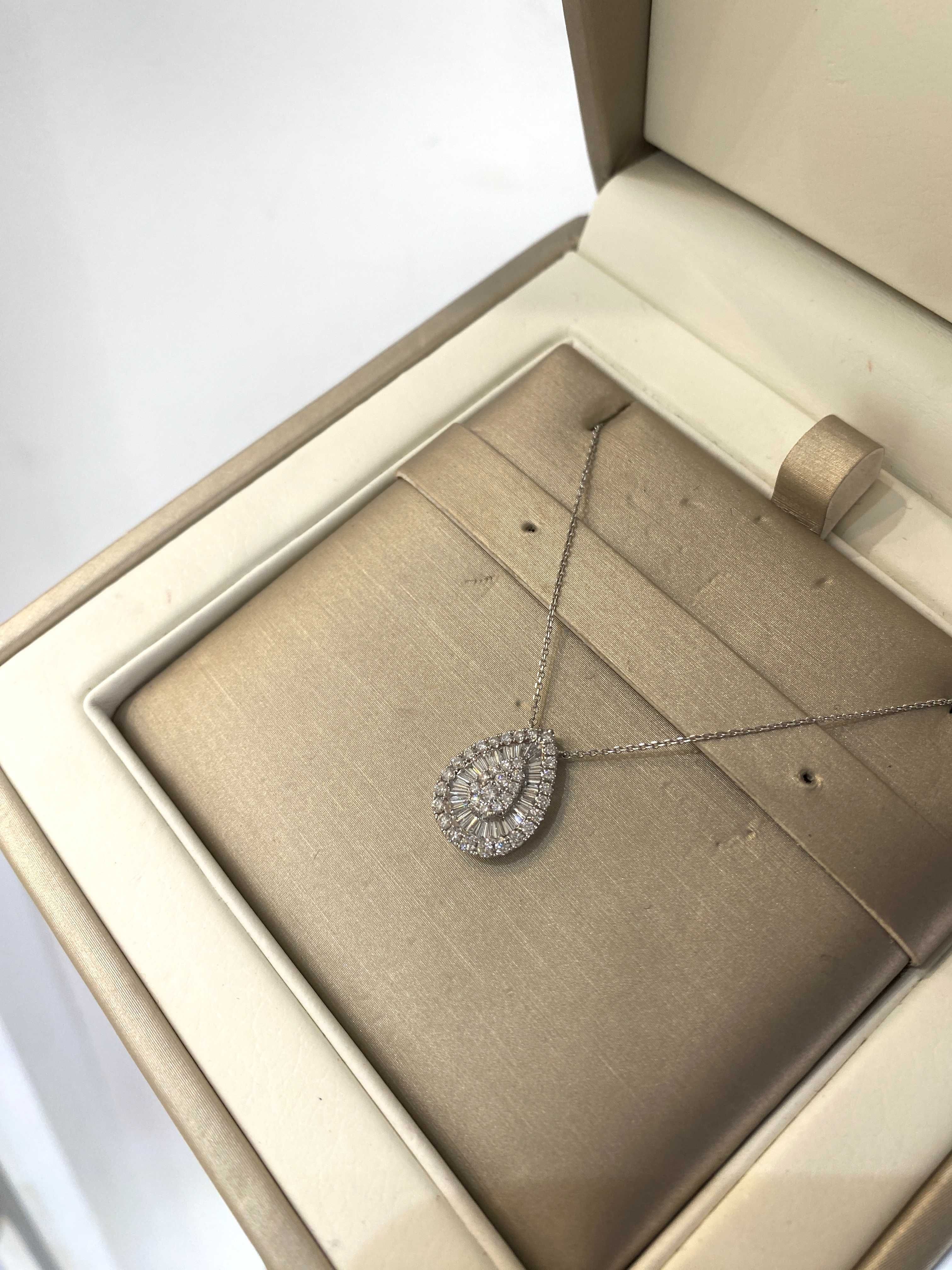 Naszyjnik z naturalnymi diamentami łezka 0.60 CT