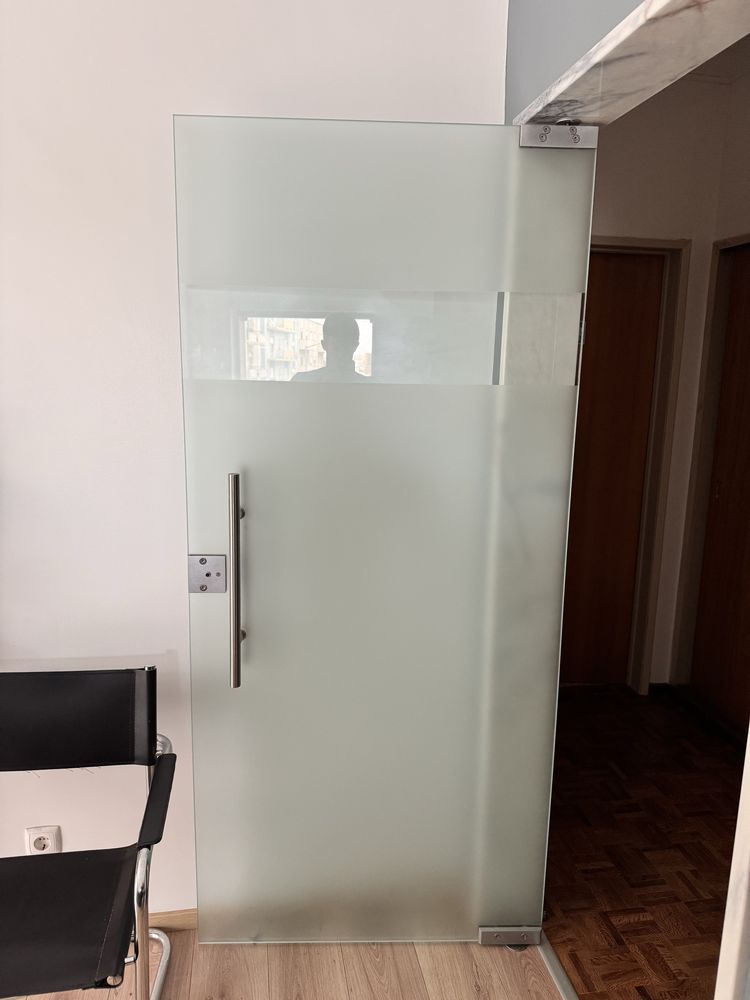 Porta em vidro fosco