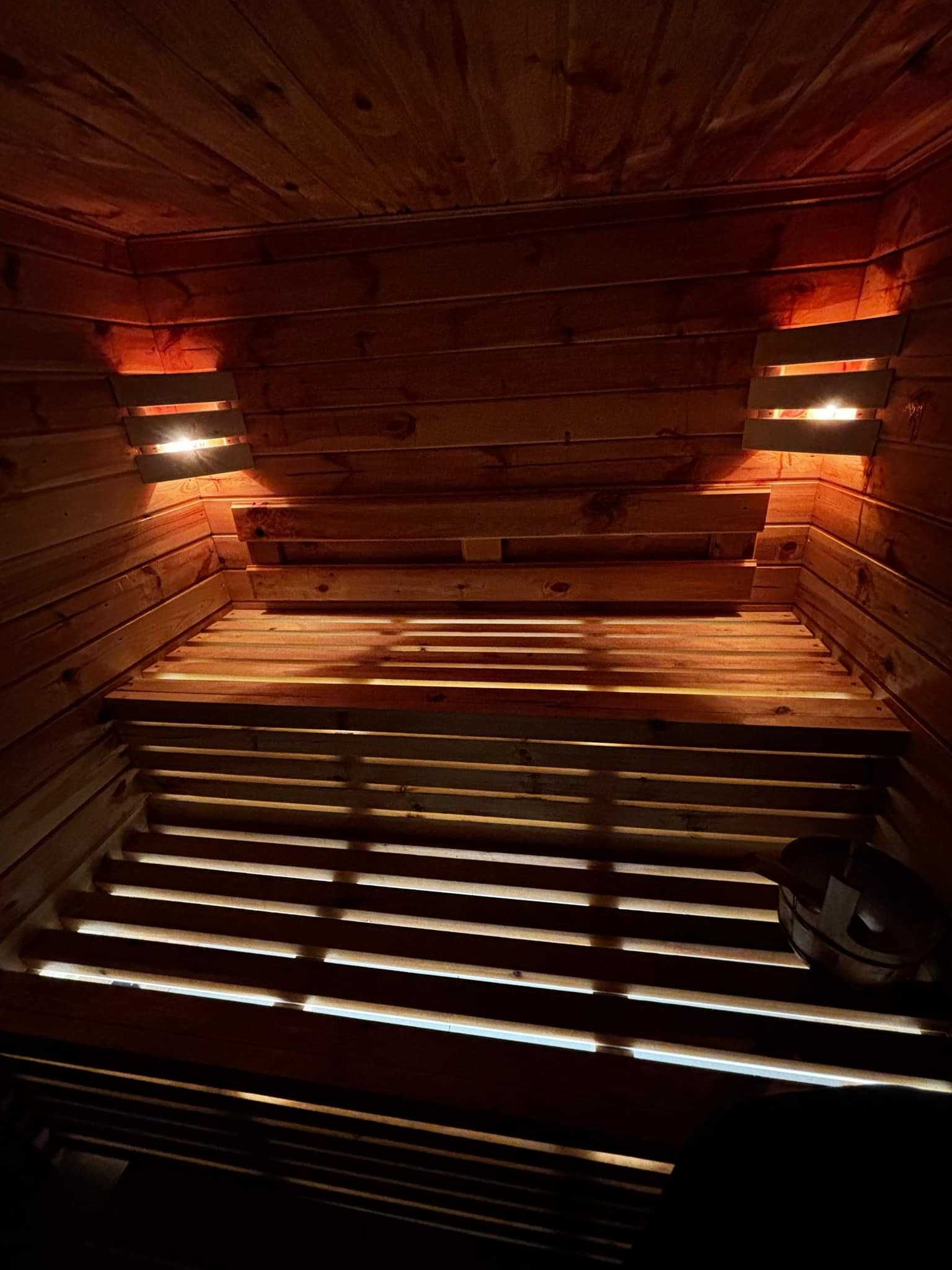 Sauna ogrodowa z balią + altana – luksusowy relaks w Twoim ogrodzie!