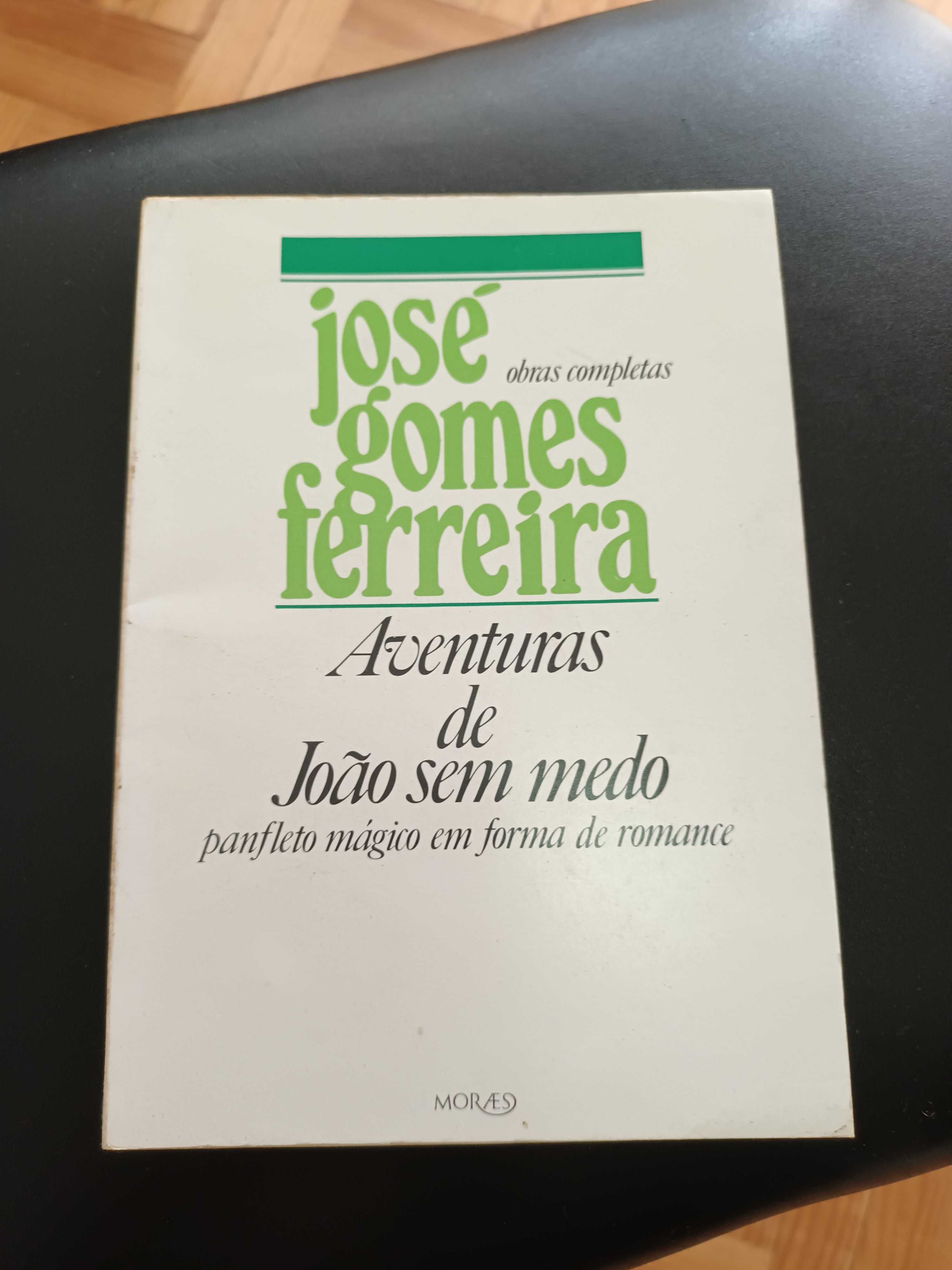 Livro "Aventuras de João  sem Medo"