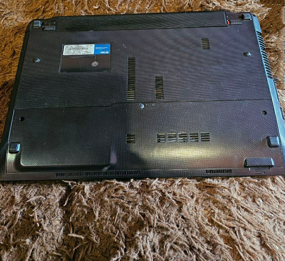 Ноутбук для онлайн-уроків і офісу – i5, 8GB, SSD