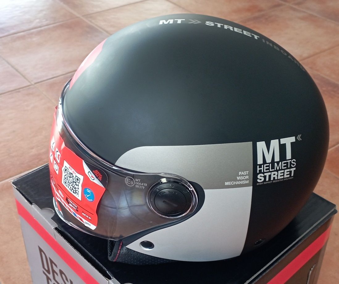Capacete Jet MT Street