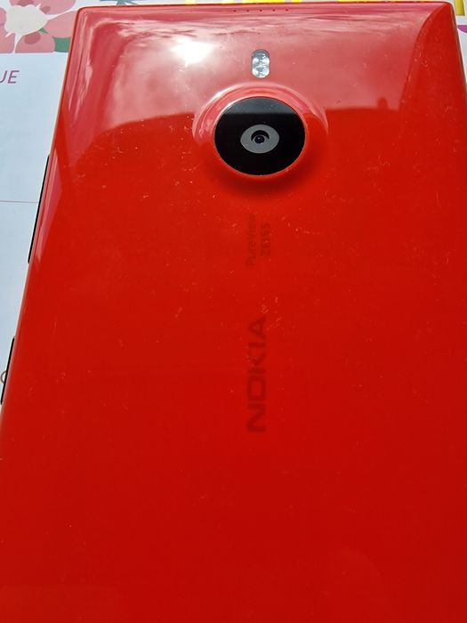 Nokia Lumia 1520 vermelho