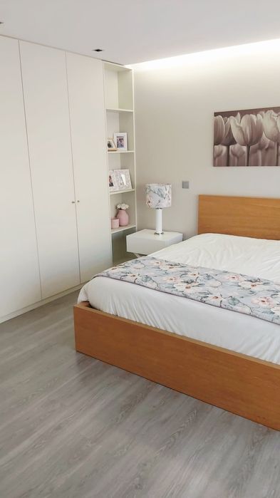 Moradia geminada T3 com jardim e garagem p/ 4 carros-Oliveira S Mateus