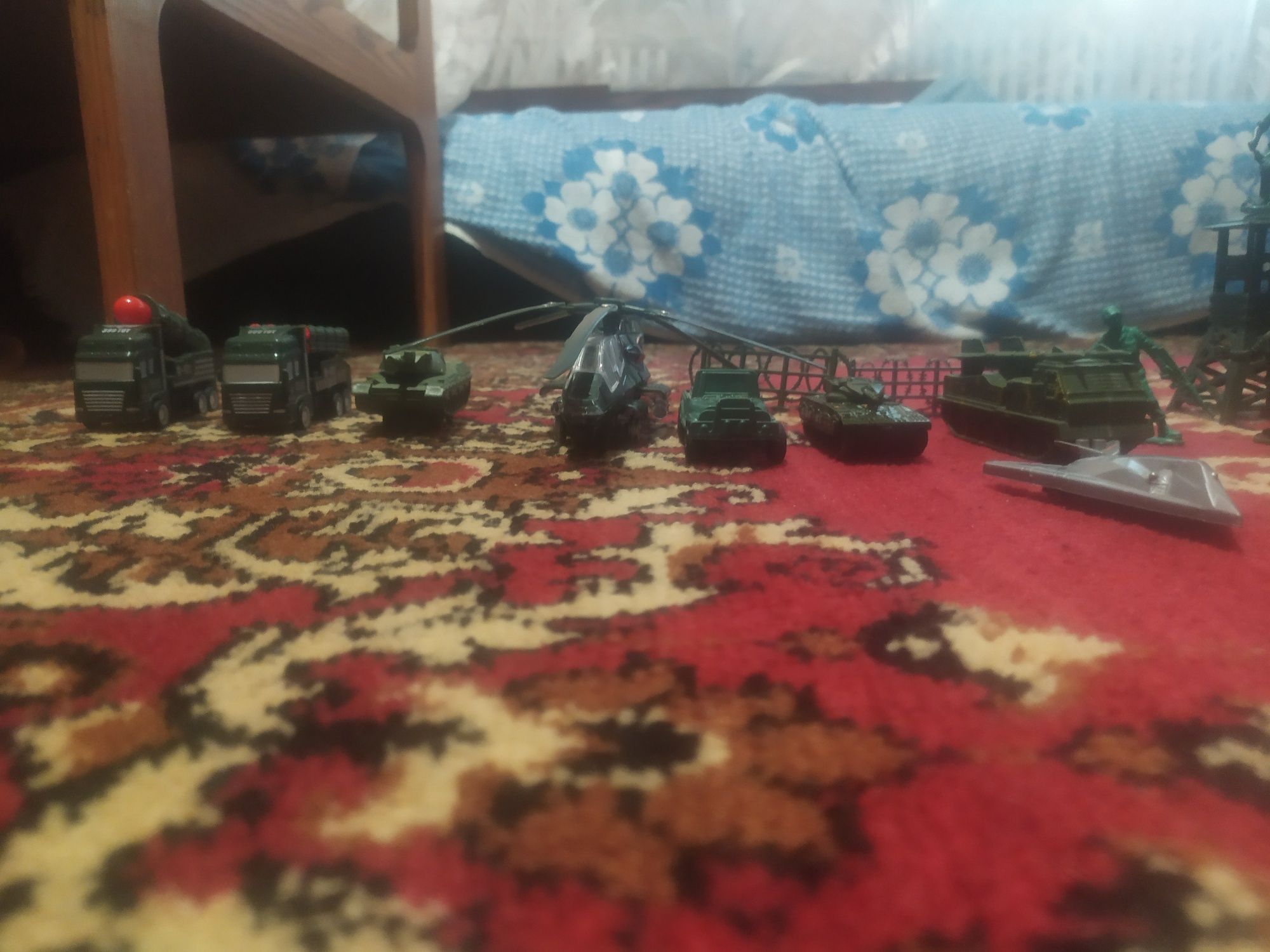 Набор игрушек военной техники