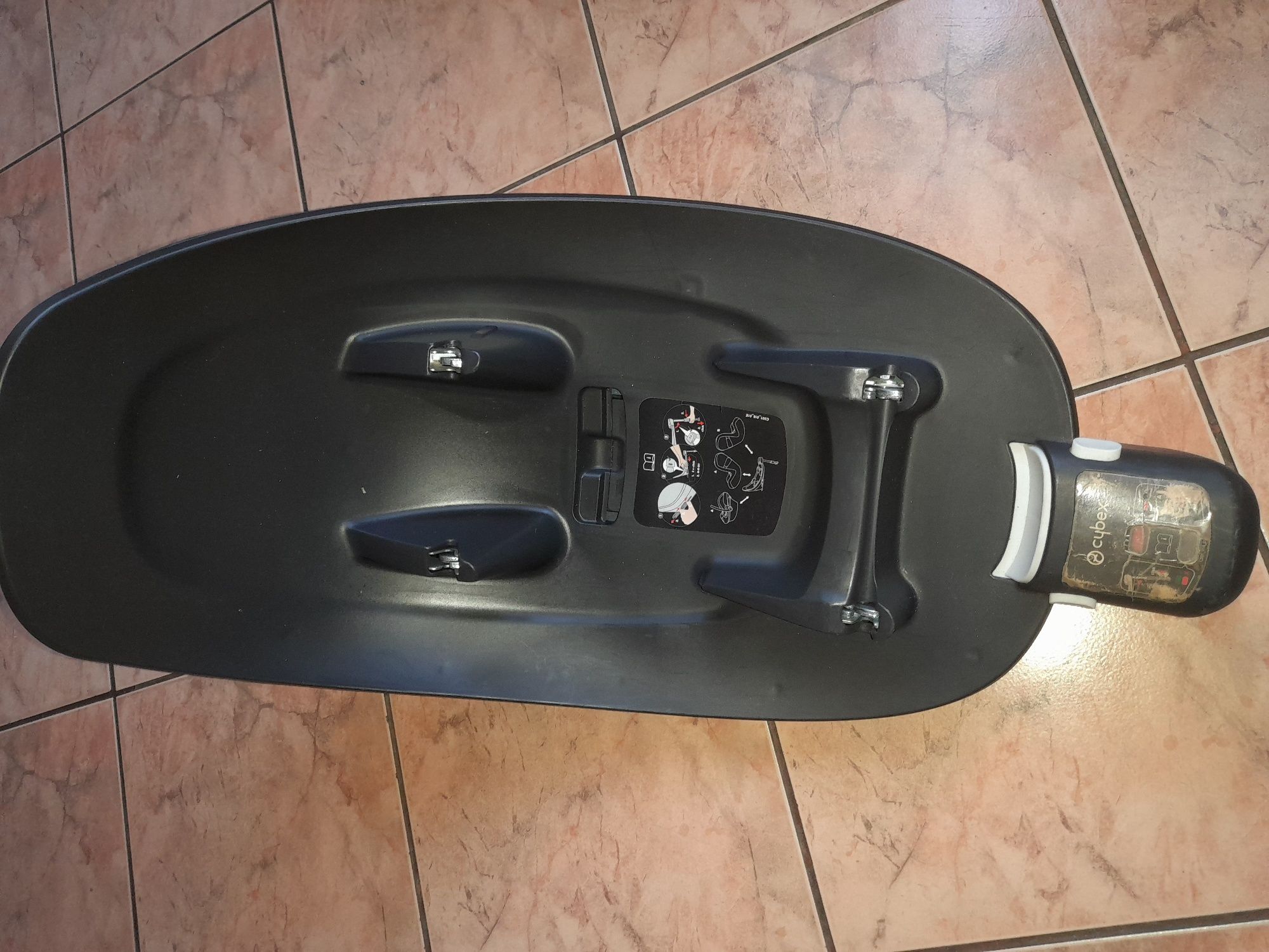 Fotelik Cybex Sirona M z bazą