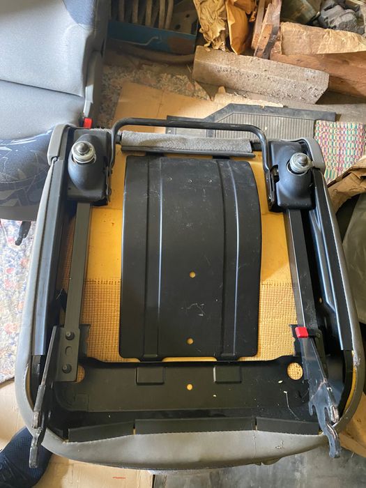 Сидіння салону Citroen Xsara Picasso