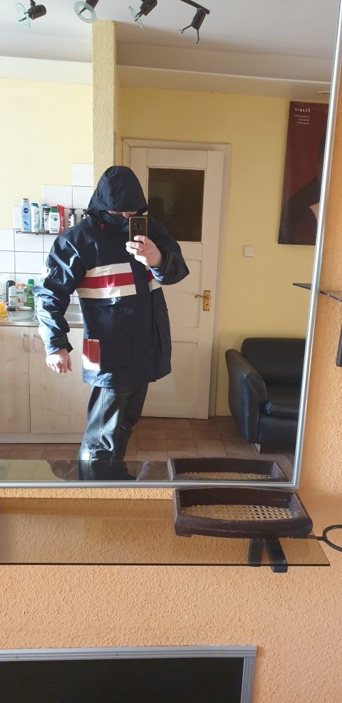 Kurtka żeglarska  HellyHansen ( Nowe )