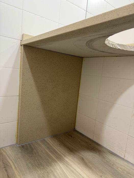 Bancada de casa de banho em pedra