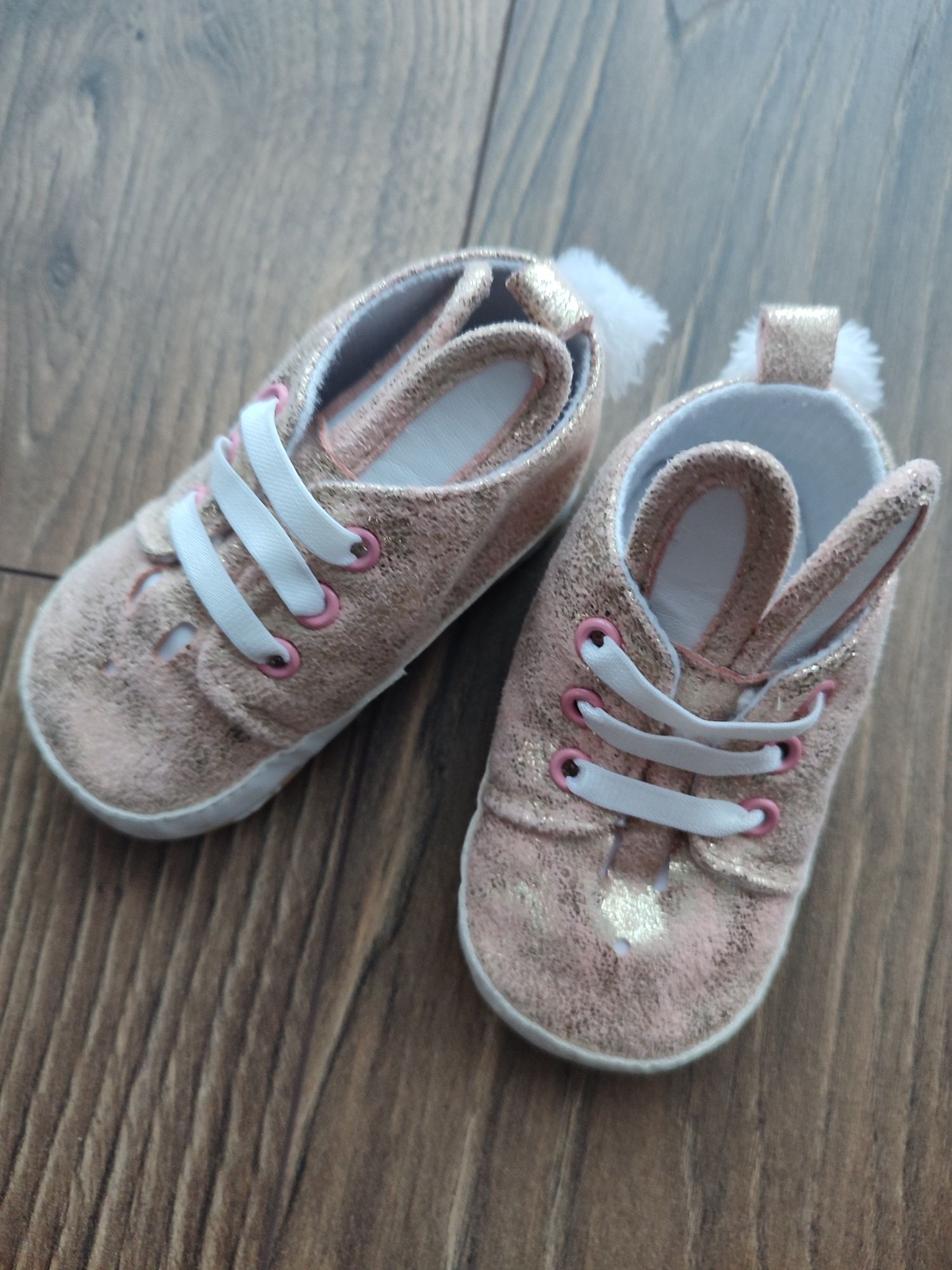 Buty niechodki - Króliczki, złote,