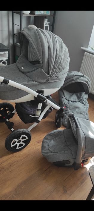 Wózek dziecięcy 4 w 1