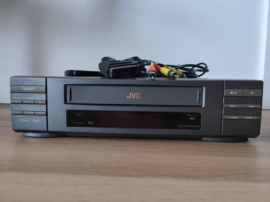 Magnetowid JVC HR-J1200A sprawny