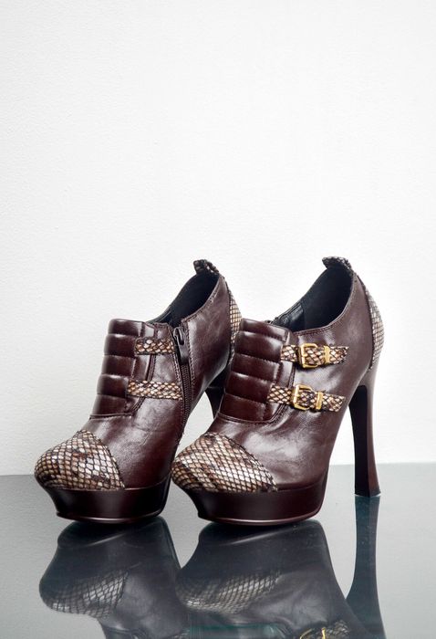 Черевики, ботильони на каблуку 37 р (23,5 см) платформі ботинки