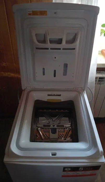 Продається вертикальна пральна машина  Whirlpool TDLR 55020S UA