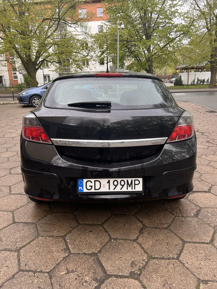 Opel astra h gtc 1.9cdti cosmo