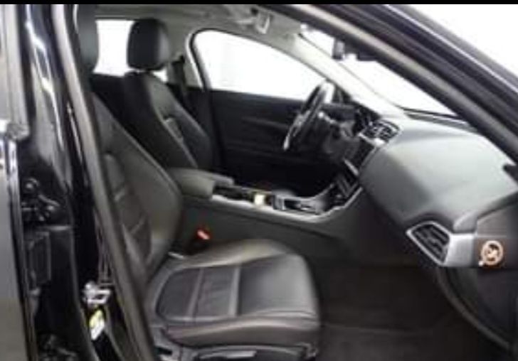 Jaguar xe 2.0d com motor avariado