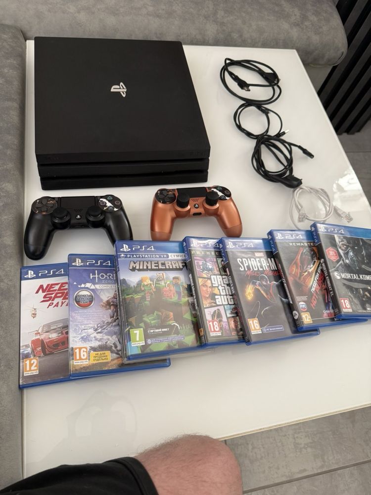 Sony pkaystation 4 pro/1 Tb