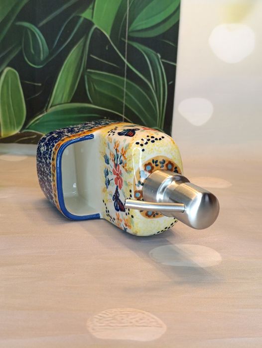 Dozownik ceramiczny butelka na mydło.super unikat ceramika Bolesławiec