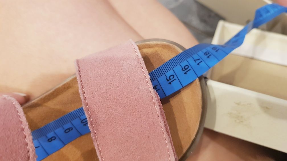 Sandałki skórzane dla dziewczynki Lasocki r.25