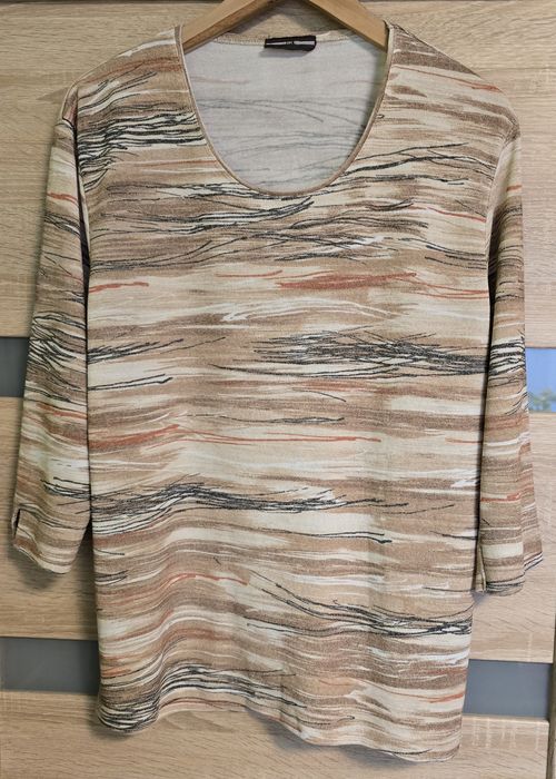 Lekki sweter 44 / 46 mazany
