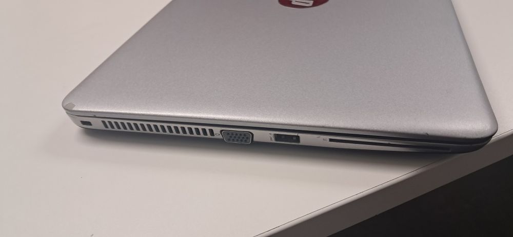 Portátil HP elitebook 745 G4