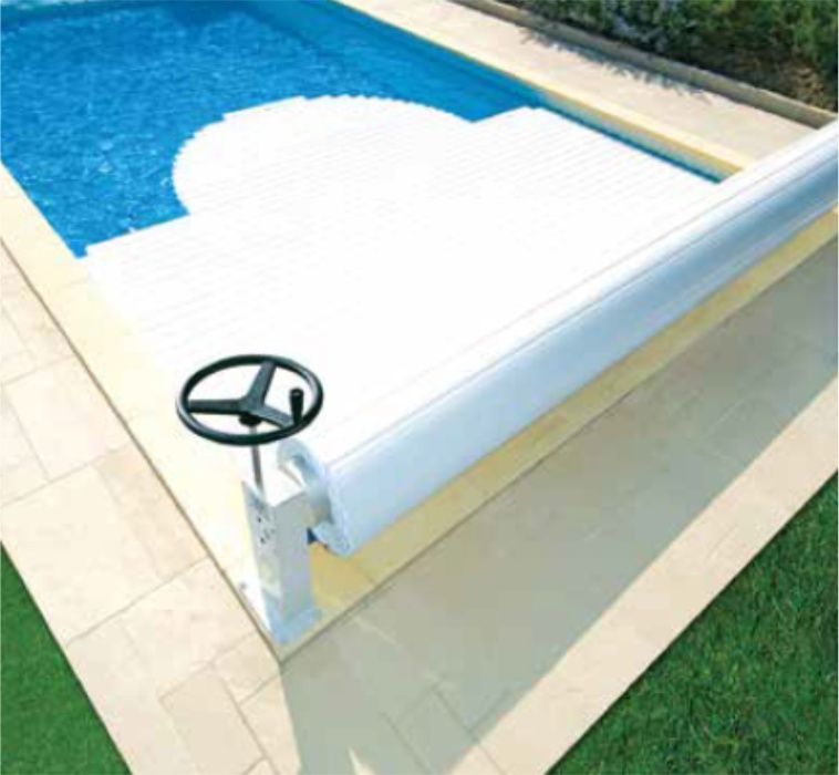 Cobertura de Segurança para piscinas laminas cinza claro