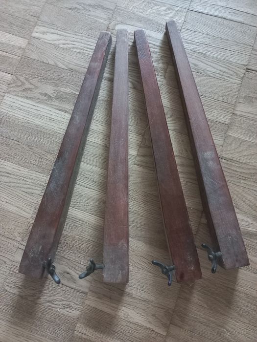 Ніжка дерев'яна 48 см