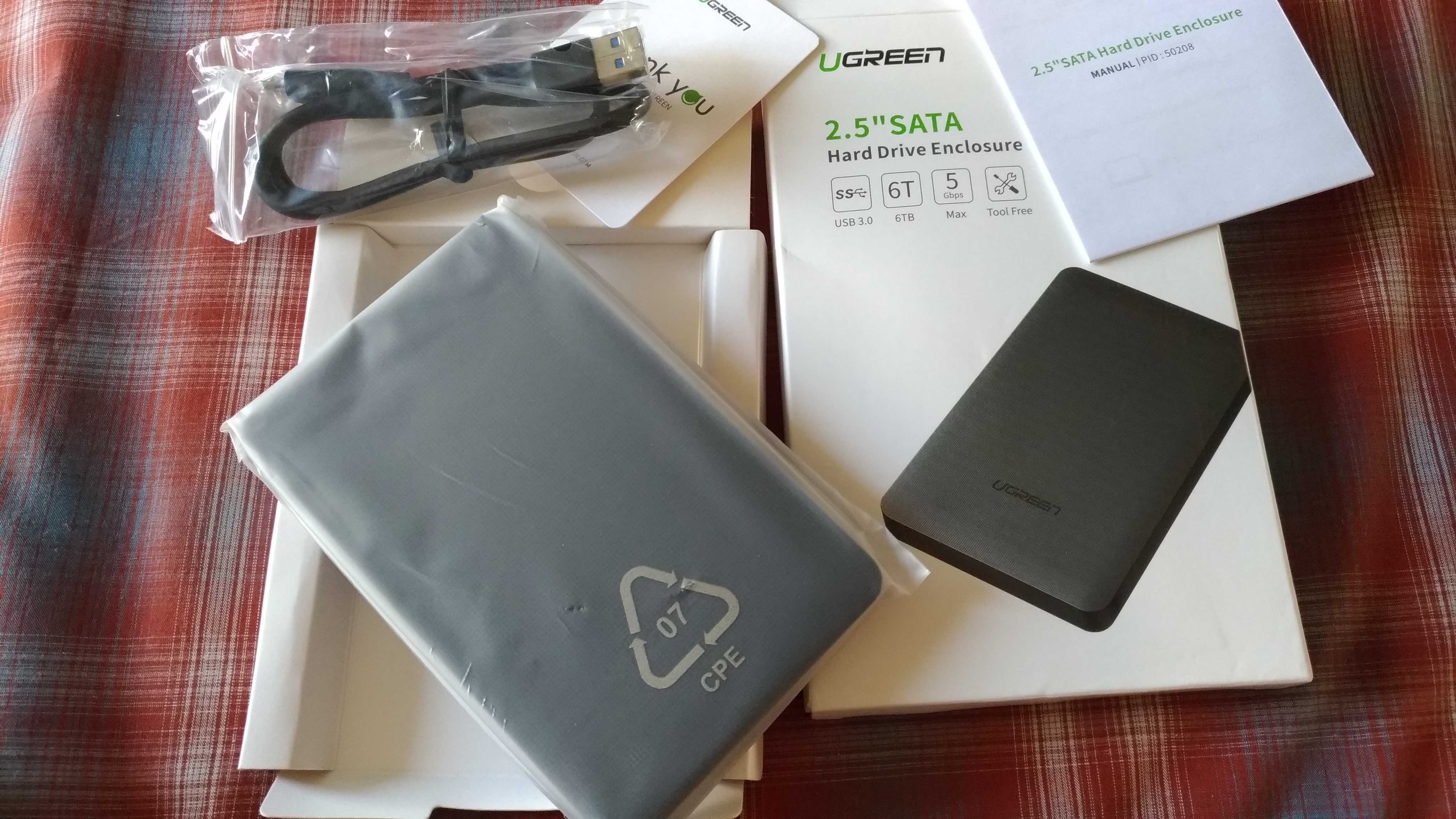 UGREEN CM135 - внешний бокc 2.5" HDD SATA