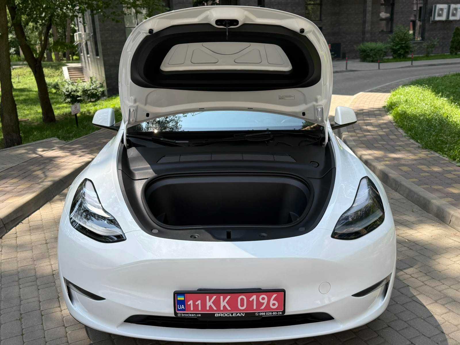 Tesla Model Y 2024 Long Range Dual Motor, 7 місць, батарея 82кВт*год.