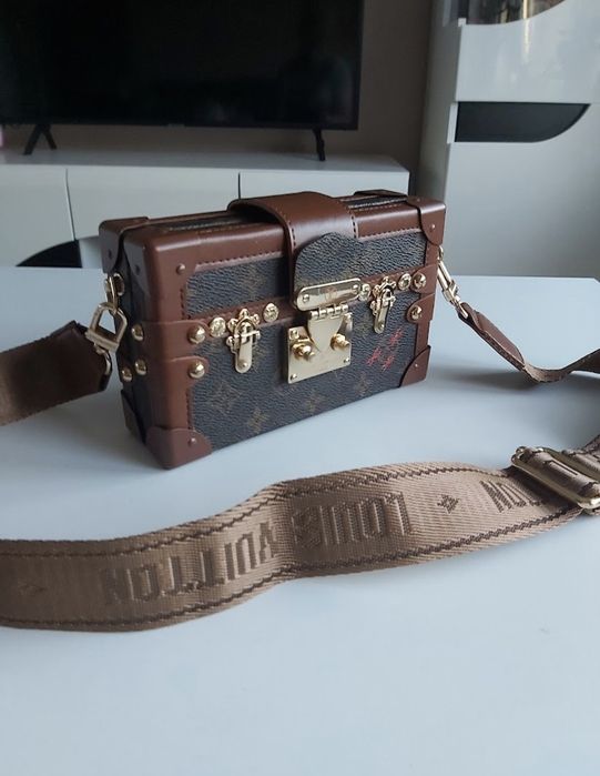 Kuferek listonoszka monogram premium