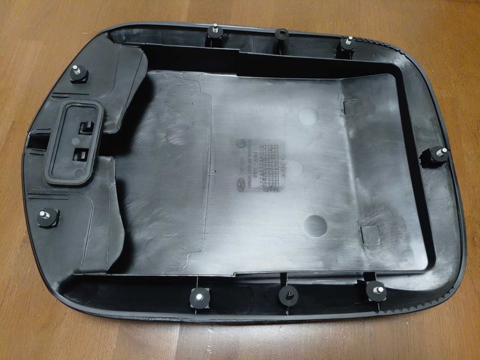 Повітрозабірник капота для Hyundai Terracan ( Таракан )
