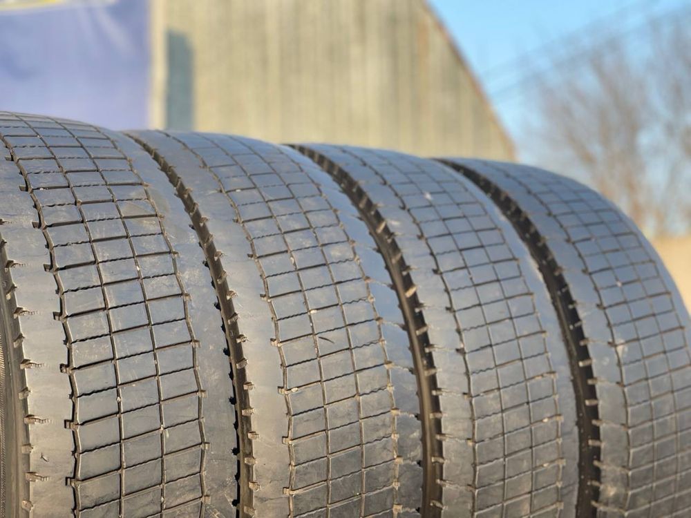Шини вантажні 4шт 235/75 R17,5 Continental ContiHybridLD3