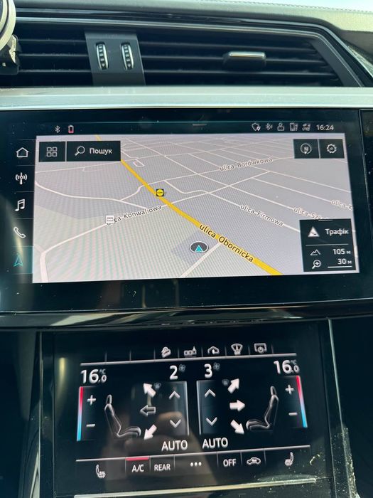 Авто Audi E-tron 55