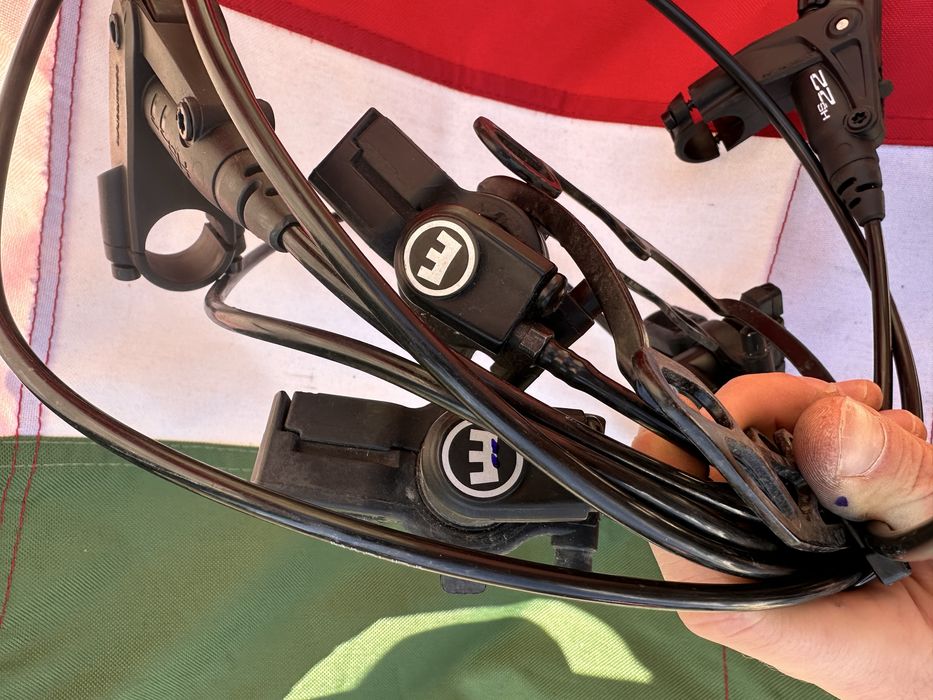 Hamulce plus klamki magura HS22