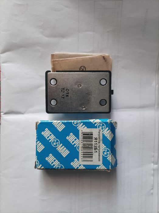 Регулятор напруги, шоколадка