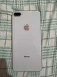 iPhone 8 Plus bem conservado.
