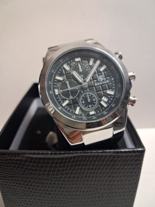 Męski zegarek kwarcowy