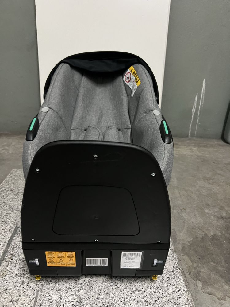 Cabriofix + isofix (ovo mais base para bebe) MAXI COSI