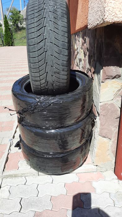 Шини б/у 225/50/R17.     Hankook