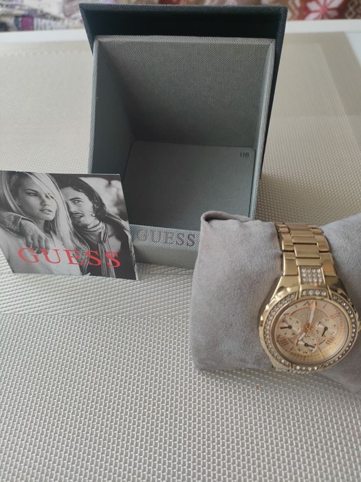 Женские часы Guess оригинал б/у