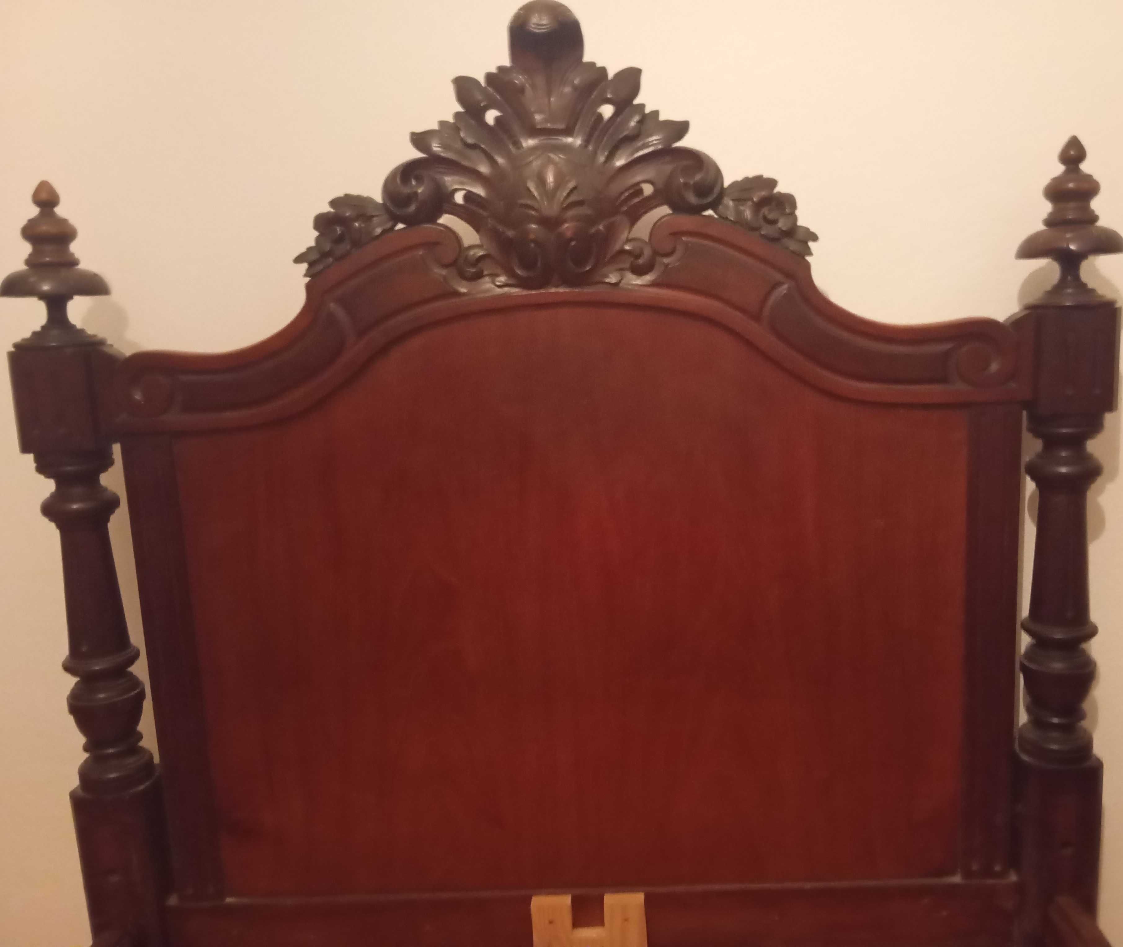 cama de corpo e meio