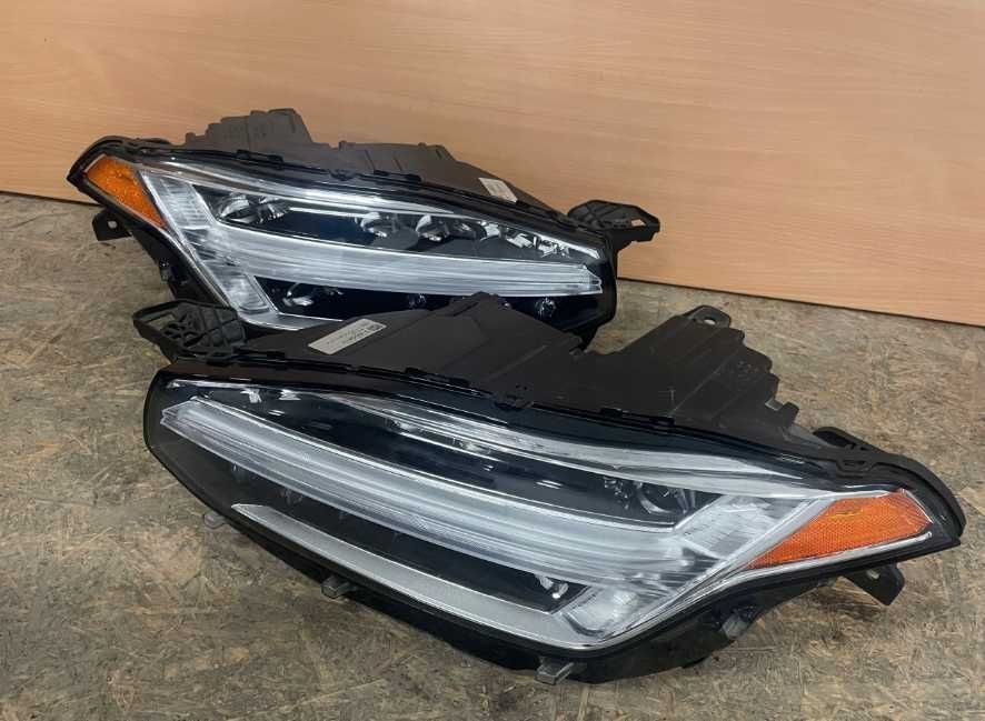 Фара передняя лева права VOLVO XC90 XC-90 XC 90 ксенон full led US EU